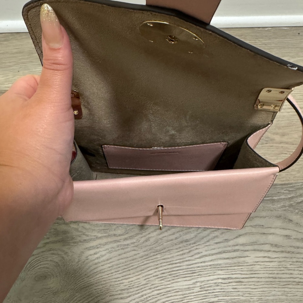 Michael Kors Blush Crossbody Bag with Gold Chain - Picture 5 of 5